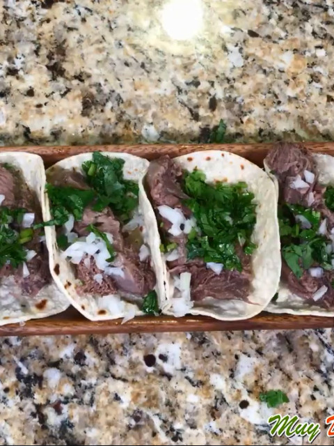 Tacos de lengua